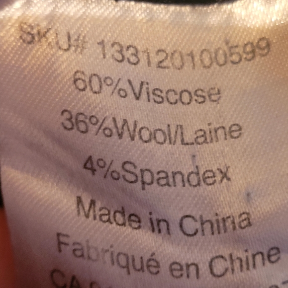 LE CHATEAU - Wool Blend Pencil Skirt wiith Peplum Detail - Picture 6 of 7